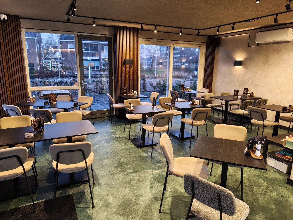 Interieur van Rubens koffie en broodjes